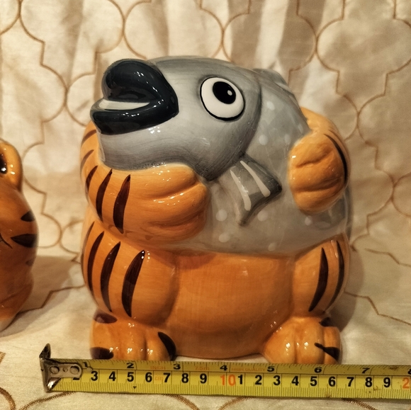 Cookie Jar Cat Holding Fish CKAO yellow cat Vintage in great condition - Picture 9 of 11